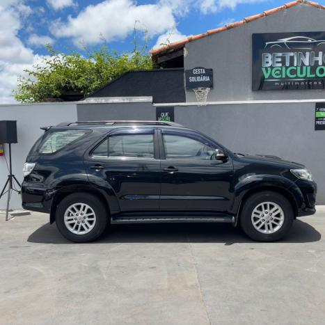 TOYOTA Hilux SW4 3.0 16V 4P SRV 4X4 7 LUGARES TURBO DIESEL AUTOMTICO, Foto 8