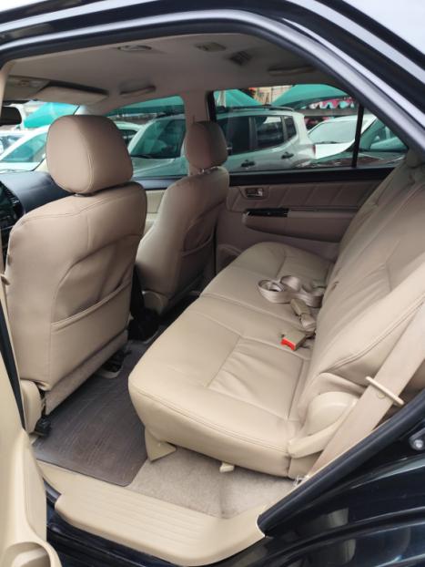 TOYOTA Hilux SW4 3.0 16V 4P SR 4X4 TURBO DIESEL AUTOMTICO, Foto 5