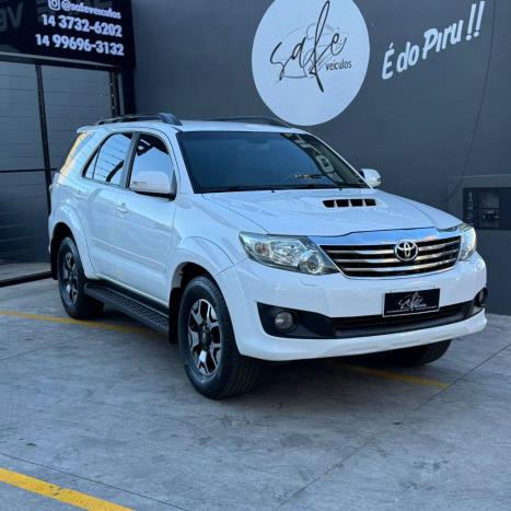 TOYOTA Hilux SW4 3.0 16V 4P SRV 4X4 7 LUGARES TURBO DIESEL AUTOMTICO, Foto 1