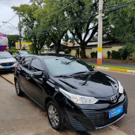 TOYOTA Yaris Hatch 1.5 16V 4P FLEX XL PLUS CONNECT MULTIDRIVE AUTOMTICO CVT, Foto 6