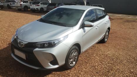 TOYOTA Yaris Hatch 1.5 16V 4P FLEX XS MULTIDRIVE AUTOMTICO CVT, Foto 2