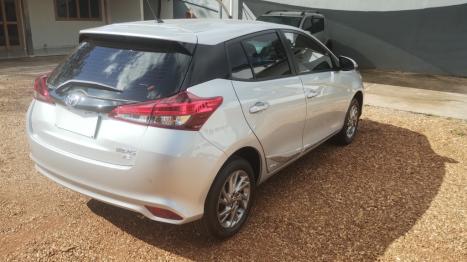 TOYOTA Yaris Hatch 1.5 16V 4P FLEX XS MULTIDRIVE AUTOMTICO CVT, Foto 6