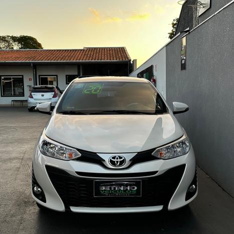 TOYOTA Yaris Hatch 1.3 16V 4P FLEX XL, Foto 5