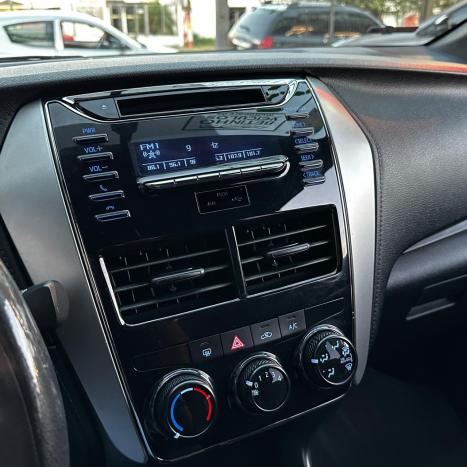 TOYOTA Yaris Hatch 1.3 16V 4P FLEX XL, Foto 9