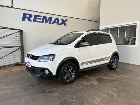 VOLKSWAGEN Crossfox 1.0 12V 4P FLEX, Foto 2