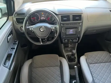 VOLKSWAGEN Fox 1.6 16V 4P MSI HIGHLINE FLEX, Foto 4