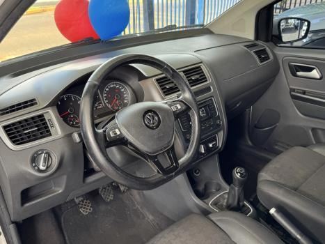 VOLKSWAGEN Fox 1.6 4P, Foto 8