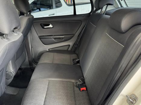 VOLKSWAGEN Fox 1.6 4P, Foto 10