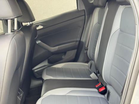 VOLKSWAGEN Nivus 1.0 4P FLEX 200 TSI COMFORTLINE TURBO AUTOMTICO, Foto 13