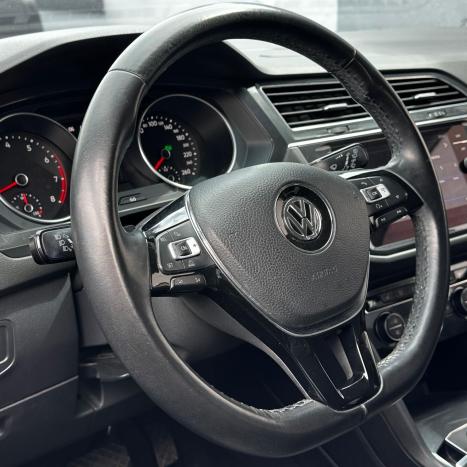 VOLKSWAGEN Tiguan 1.4 250 TSI TOTAL FLEX ALLSPACE COMFORTLINE TURBO AUTOMTICO TIPTRONIC, Foto 9