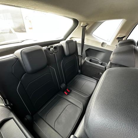 VOLKSWAGEN Tiguan 1.4 250 TSI TOTAL FLEX ALLSPACE COMFORTLINE TURBO AUTOMTICO TIPTRONIC, Foto 16