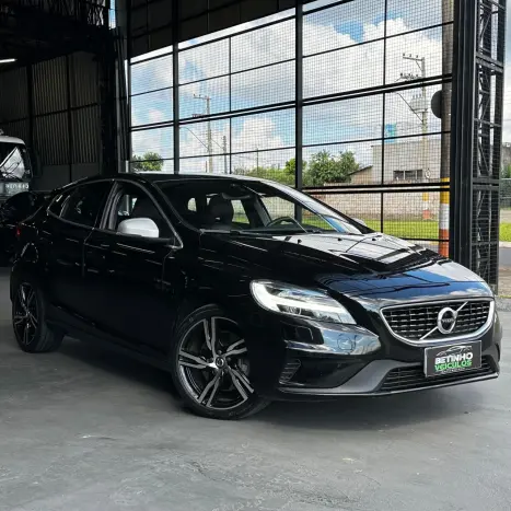 VOLVO V40 2.0 4P T5 R-DESIGN TURBO AUTOMTICO, Foto 2