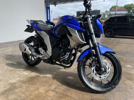 YAMAHA FZ 25 250 Fazer Flex , Foto 3