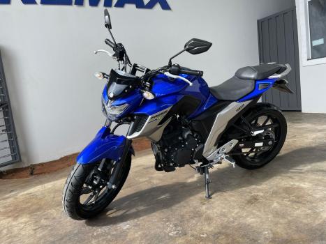 YAMAHA FZ 25 250 Fazer Flex , Foto 6