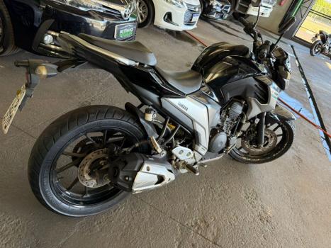 YAMAHA FZ 25 250 Fazer Flex , Foto 3
