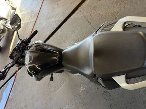 YAMAHA FZ 25 250 Fazer Flex , Foto 8