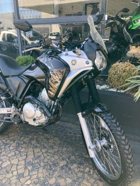 YAMAHA XTZ 250 TENER, Foto 3