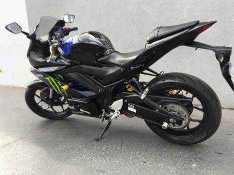 YAMAHA YZF R3 320 ABS, Foto 14