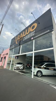 Araujo Semi Novos - São Carlos/SP Araujo Semi Novos - São Carlos/SP